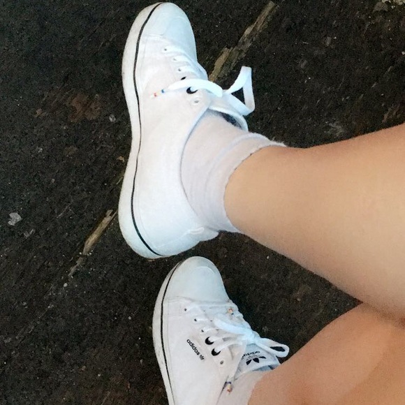 Meet your Posher, Ilsa - Picture 3 of 6